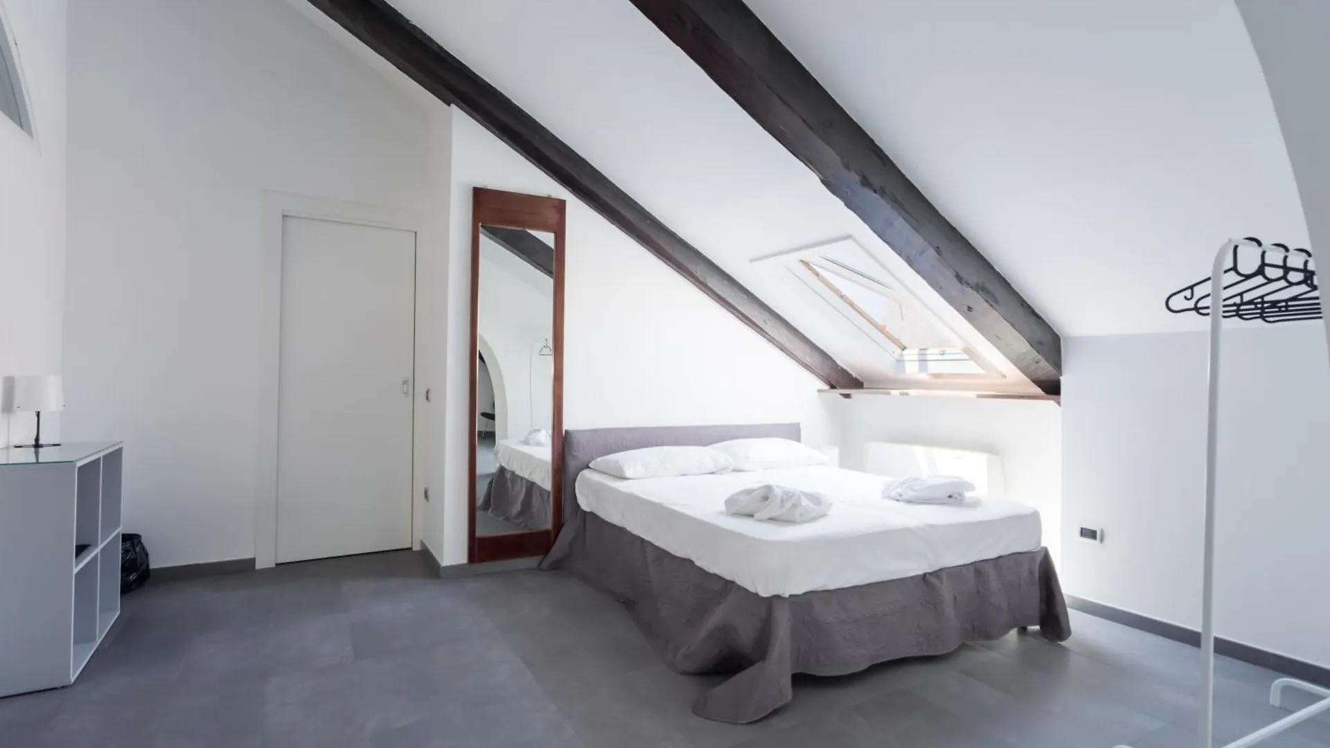 Duomo Loft In The City Centre By Dimorra Naples