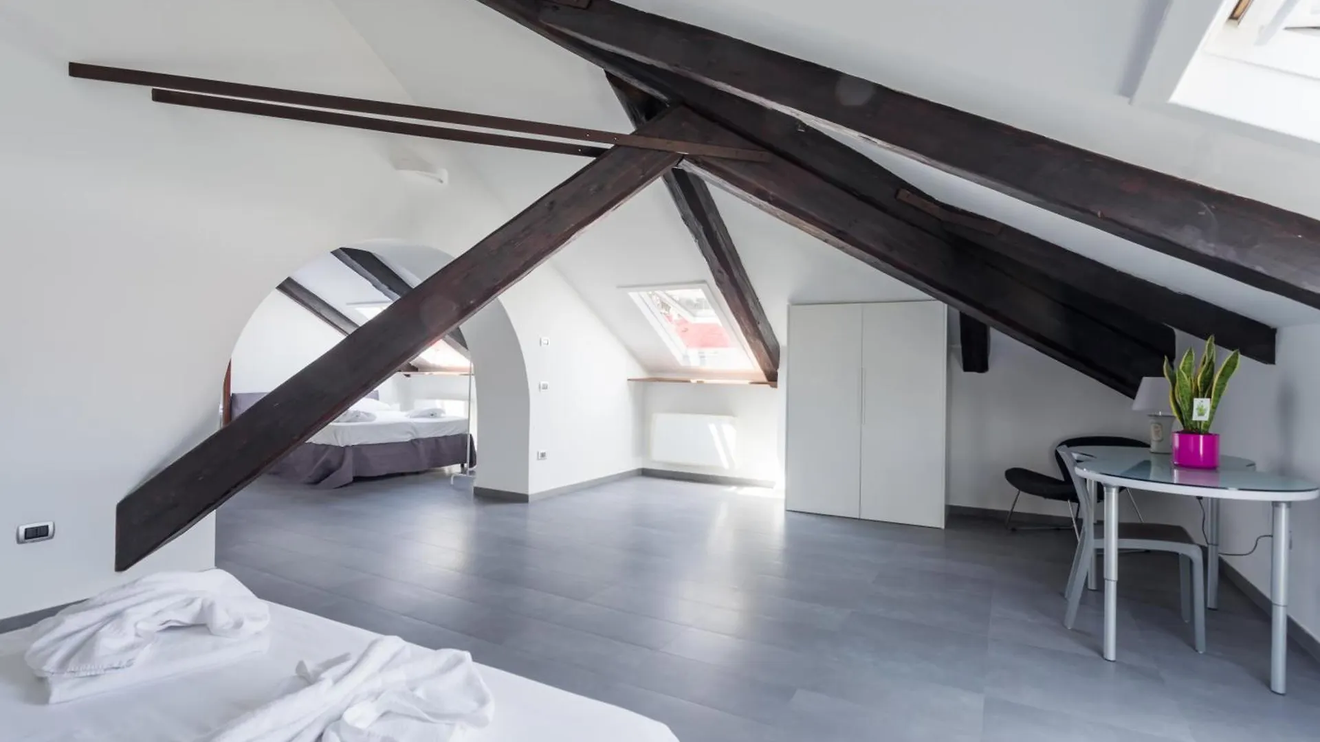 Duomo Loft In The City Centre By Dimorra Naples Italy