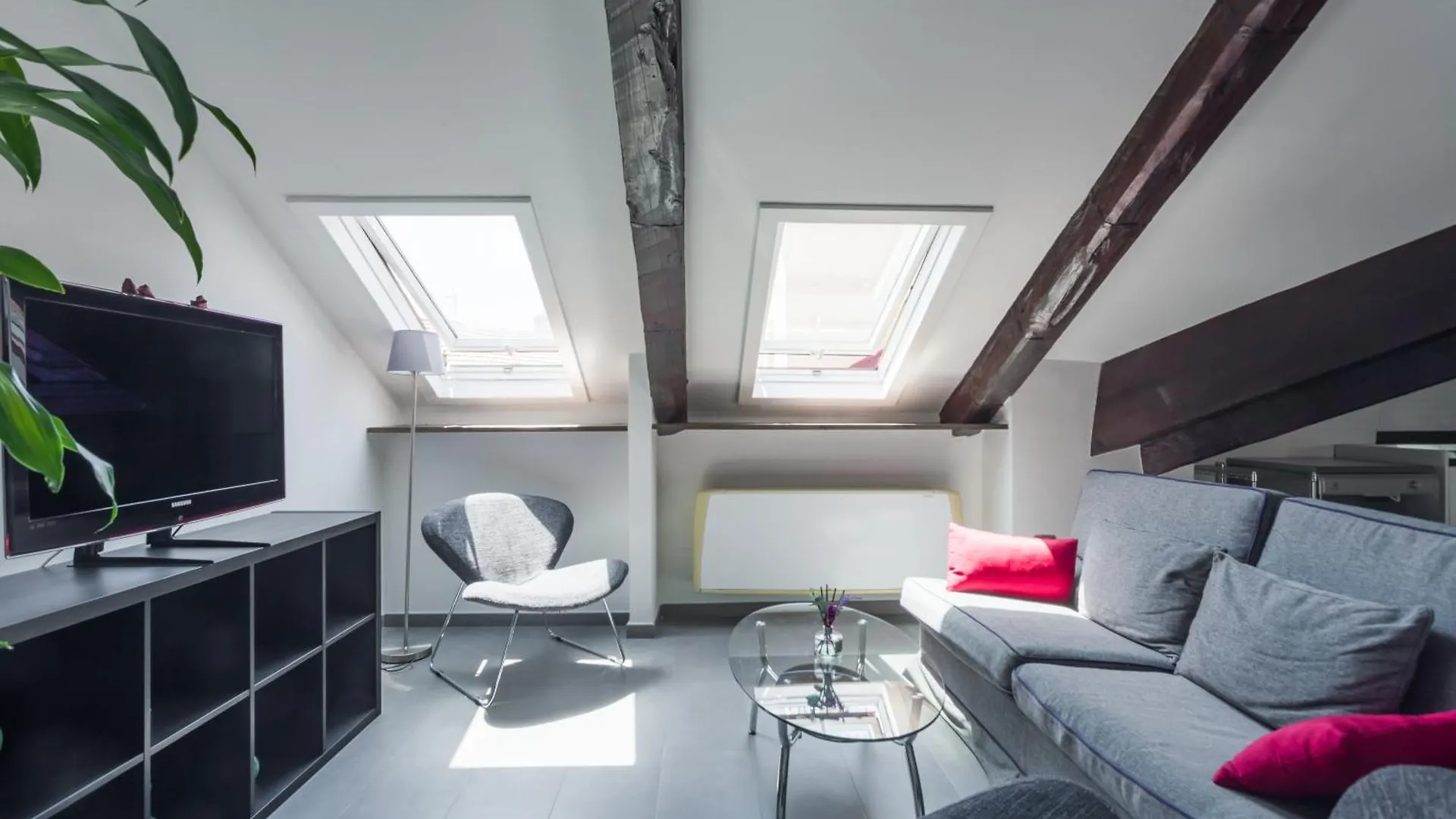Lägenhet Duomo Loft In The City Centre By Dimorra Neapel