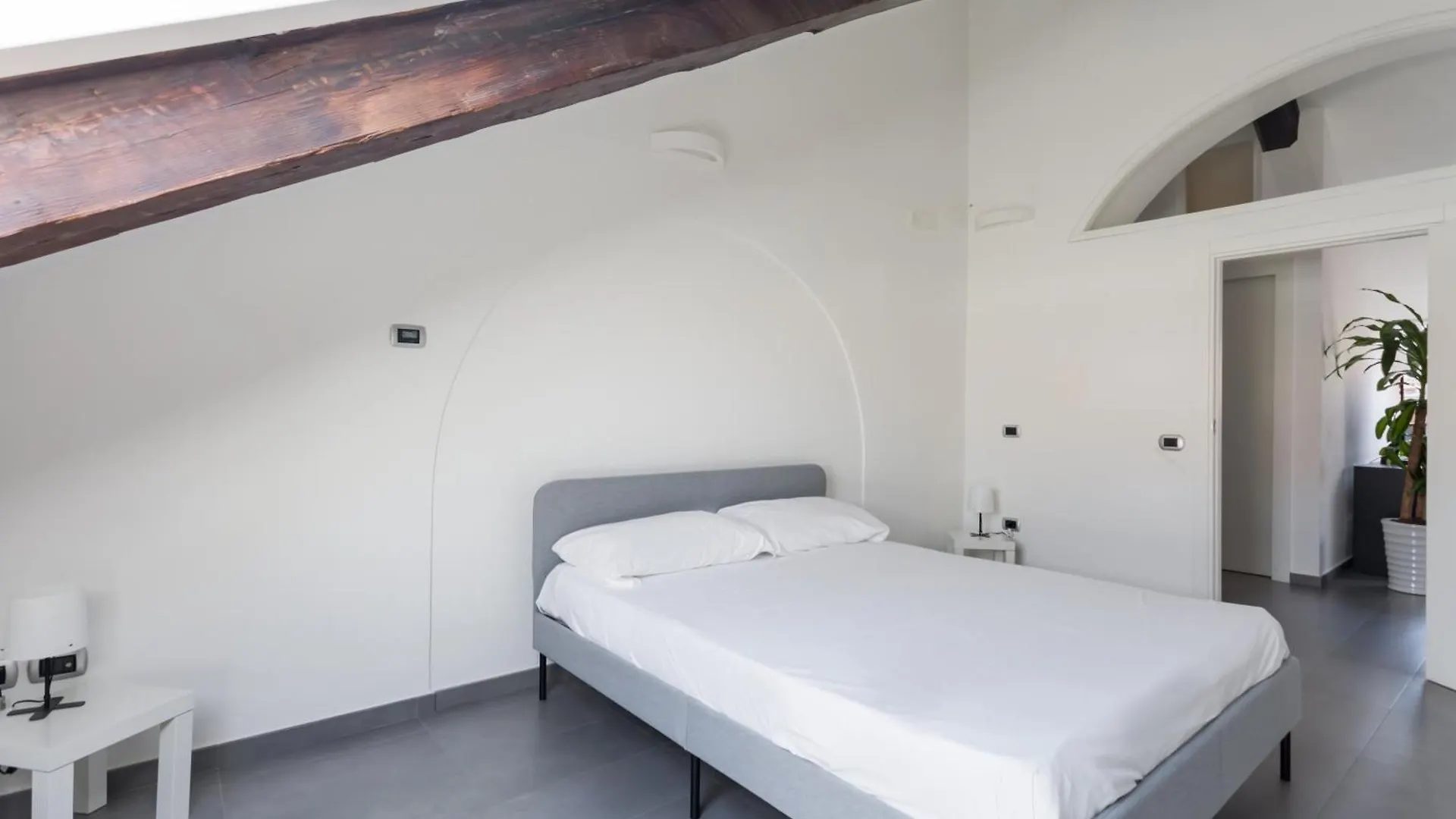 Duomo Loft In The City Centre By Dimorra Neapel 0*,